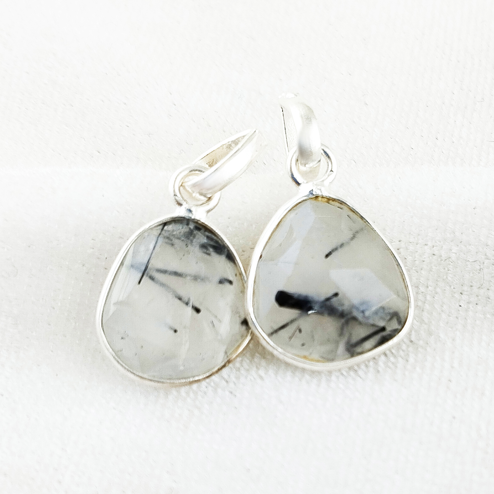 Black Rutile