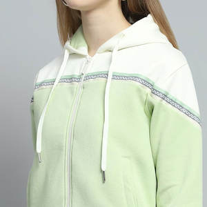 Chándal Deportivo de Alta Calidad para Mujer, Diseñado para Gimnasio, Correr y Uso Casual, Ligero, Elegante y Cómodo - Product Image 5