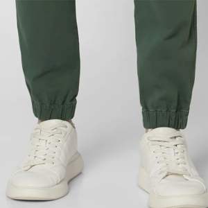 Joggers modernos urbanos elásticos para hombre-corte ajustado, aspecto contemporáneo, ideal para personas que marcan tendencia y se preocupan por la moda - Product Image 6