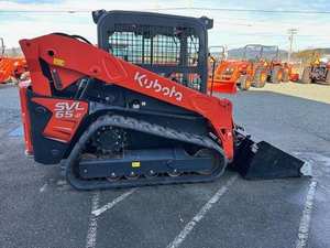 2021 Kubota SVL65-2 Skid Steer Loader-Puissant, compact et polyvalent pour toutes vos tâches lourdes - Product Image 3
