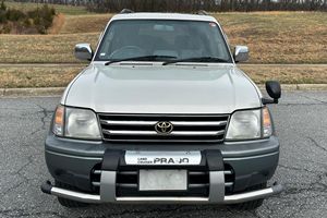 Oferta Especial: Land Cruiser Prado TZ 3.0 Turbo 4WD Diésel SUV de 1997 - Product Image 3