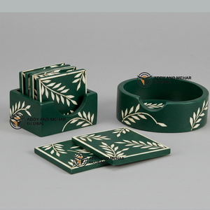 ชุดถาดรองแก้วฝังกระดูกสีเขียวเข้มและสีขาวทำด้วยมือพร้อมที่รองแก้วเครื่องดื่มลายดอกไม้ - Product Image 1
