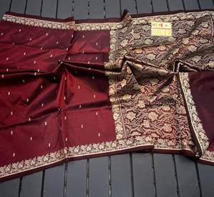 Saris en soie brocart sur mesure dans des couleurs violettes disponibles en longueur de 5 mètres avec des mélanges de soie et de coton de soie - Product Image 3