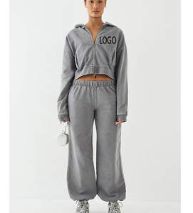 Ensemble de 2 pièces de jogging en molleton vintage avec logo appliqué, lavé, pour filles, vêtements de sport tendance, détail taille élastique, fermeture éclair, survêtement - Product Image 1