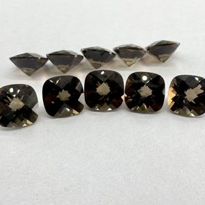 Cuarzo Ahumado Natural de 10 mm, Corte Checkerboard, Gema Suelta - Product Image 2