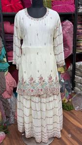 ชุดสูทแฟชั่นอินเดียปักด้วยมือจากนักออกแบบสมัยใหม่สำหรับงานปาร์ตี้สไตล์ดั้งเดิม - Product Image 3