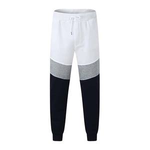 Nouvelle arrivée Survêtements personnalisés pour hommes avec pulls à capuche Survêtements en vente en gros Vêtements de sport Survêtements d'hiver Ensembles de 2 pièces - Product Image 4
