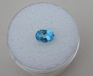 Piedra preciosa de corte ovalado suelta hecha a mano de Topacio Azul suizo Natural de súper alta calidad para la fabricación de joyas - Product Image 1
