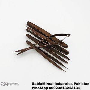 Ensemble de pincettes à sourcils inclinées en acier inoxydable en gros outils de soins de beauté en or rose avec emballage de sac à ciseaux à ressort - Product Image 3