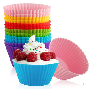 Juego de 12 Moldes de Silicona Coloridos para Mini Muffins, Cupcakes y Brownies - Product Image 3