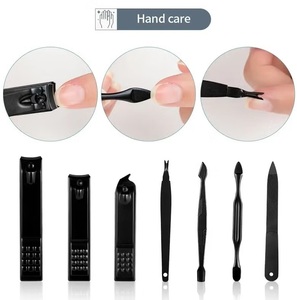 Kit de Manucure Classique Noir Luxe 12 Pièces en Acier Inoxydable, Trousse à Ongles 3-en-1 avec Coupe-Ongles et Étui Portable pour Adulte – Vente Flash - Product Image 3