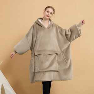 Manta de Microfibra Afelpada de Felpa de Coral con Mangas, Manta Extra Grande con Capucha para Exteriores, Manta con Capucha para Ver Televisión - Product Image 2