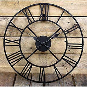 Grande et magnifique horloge murale en métal de style vintage romain Horloge décorative à une face pour l'intérieur de la maison Personnalisable pour les vacances - Product Image 1