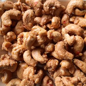 Prix Compétitif Noix de Cajou d'Afrique W450 Biologiques Grillées au Chili et à l'Ail Épicées 100% Naturelles avec OEM / ODM Disponible - Product Image 1