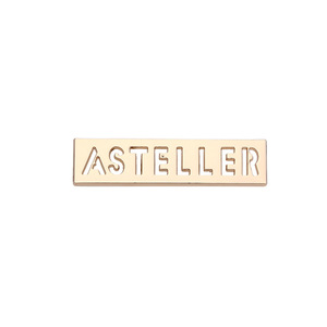 Placa de Metal Cuadrada Personalizada con Logotipo Cosido, Placa de Aleación Electrochapada para Bolsas de Cosméticos - Product Image 2