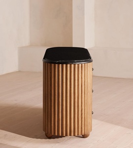 L'armoire Carlisle est en teck massif laminé avec coins arrondis 2812657 - Product Image 4