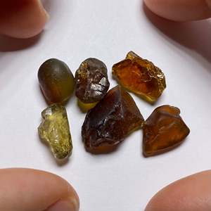 Cristal de Turmalina Natural Suelto de Tanzania - Product Image 3