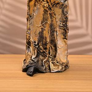 Sculpture antique en laiton doré représentant des femmes africaines pour la maison ou le bureau, à poser sur table - Product Image 3
