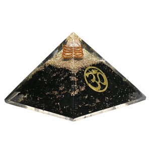 La mejor calidad pulido Shungite piedra preciosa orgón pirámide OM Logo ecológico decorativo vacaciones decoración Navidad al por mayor - Product Image 1