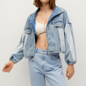 Precio al por mayor Oversize Drop Shoulder Streetwear Chaqueta de mezclilla para mujer Última chaqueta de mezclilla de bloque de color ajustable - Product Image 1