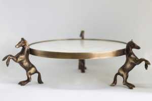 Plateau à gâteau floral décoratif en métal le plus vendu à des fins de fête et de mariage du fabricant indien au meilleur prix - Product Image 3