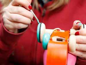 Peinture de jouet sûre lavable de haute qualité pour les enfants ensemble de peinture de doigt de 6 couleurs facile à nettoyer de la peau et des vêtements pour les enfants - Product Image 3