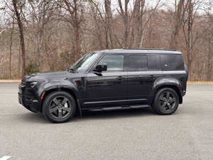 Land Rover Defender 2023 USADO EN EXCELENTES CONDICIONES - Product Image 2