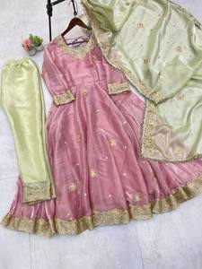 SECUENCIA TRABAJO BORDADO FLARD TOP Y PENT CON DUPATTA - Product Image 3