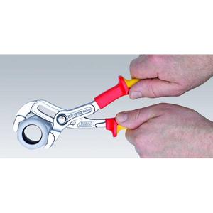 คีมปั๊มน้ำ Knipex Cobra VDE Hightech ด้ามชุบโครเมียม หุ้มฉนวนพร้อมด้ามจับหลายชั้น ผ่านการทดสอบมาตรฐาน VDE - Product Image 2