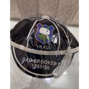Casquettes de rugby et d'honneur brodées en velours faites à la main - Unisexe, utilisables en toutes saisons - Product Image 6