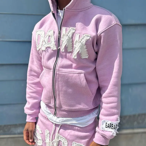 Conjunto de Sudadera con Capucha y Pantalones Cortos para Hombre, Diseño de Parches Desgastados en Rosa, Estilo Urbano, Sudadera con Cremallera Completa y Pantalones Cortos a Juego, Atuendo Moderno - Product Image 1