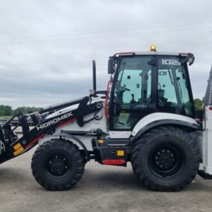 Chargeuse-pelleteuse compacte sur chenilles Hydromek 62 SS d'occasion, diesel, noire, avec godet de 0,45 m³, polyvalente, faible consommation de carburant, garantie 3 ans - Product Image 5