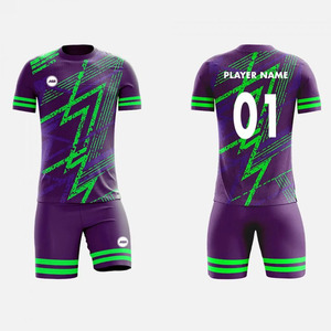 ชุดเสื้อฟุตบอลแขนยาวแบบเรโทรคุณภาพดีของไทย ระบายอากาศได้ดี ผลิตจากโพลีเอสเตอร์ 100% พร้อมลายพิมพ์แบบซับลิเมชั่น - Product Image 1