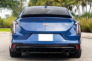 2025 CT4V AWD Turbo Cuero R18 Coche de Bajo Kilometraje Transmisión Automática Volante a la Izquierda Color Oscuro Gasolina - Product Image 2