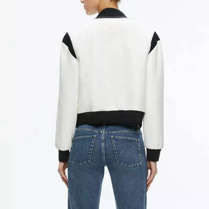 Veste d'université pour femmes fabriquée en usine OEM/vêtements d'hiver Veste d'université pour femmes élégantes - Product Image 2