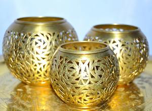 Best On Deal Lot de 3 bougeoirs en métal avec un design unique pour les décorations de festival à un prix abordable - Product Image 2