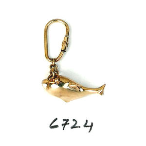 Porte-clés en laiton nautique de qualité supérieure pour accessoires sur le thème côtier, rehaussant le style avec un caractère marin authentique - Product Image 1