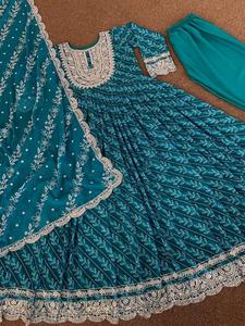 ปาร์ตี้นักออกแบบใหม่สวมชุดเดรสดิจิตอลแฟนซีเรียบง่ายสวยงามพร้อมเดรสผ้าดิบัตต้าคุณภาพสูงชุดเดรสผ้าพรีเมี่ยม - Product Image 5