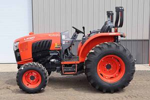 Pour tracteur chenillé diesel 4x4 L4060 LE 55HP (Série L60) avec boîte de vitesses et roulement de pompe - Product Image 3