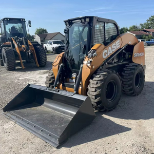 Minicargadora SR210B de Servicio Pesado en Existencia, Perfecta para Contratistas que Necesitan Rendimiento y Confiabilidad sin Compromisos - Product Image 1