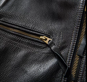 Veste de motard personnalisée de haute qualité pour hommes en cuir véritable Veste de style classique de moto noire en détresse col montant - Product Image 2