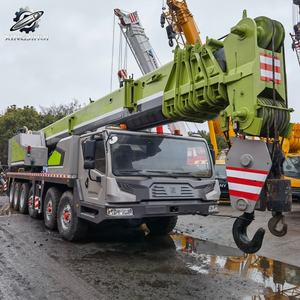 Grue hydraulique sur camion Zoomlion ZTC1300V d'occasion, 130 tonnes, flèche télescopique maximale de 100 m, marque chinoise d'origine, faible nombre d'heures, certifiée CE - Product Image 3