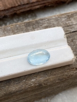 Aigue-marine naturelle de 9.16 carats, pierre ovale à facettes pour la fabrication de bijoux.