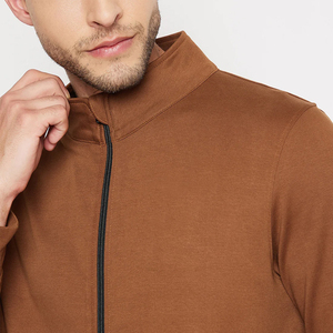 Ensemble de survêtements 2 pièces élégants et écologiques de haute qualité pour hommes, vêtements d'hiver décontractés personnalisables, légers et respirants, service OEM - Product Image 4