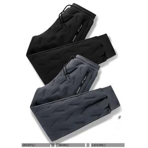 กางเกงขายาวบุหนานุ่มแบบลำลองสำหรับผู้ชาย คุณภาพสูง ผลิตจากผ้าลูกฟูก เหมาะสำหรับกิจกรรมกลางแจ้ง  รับผลิตตามแบบ OEM จากโรงงานโดยตรง - Product Image 3