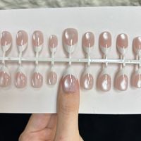 A052 2026 Nouveaux Ongles Press-On Français Haute Qualité 30 pièces Gel Spray Pré-fabriqués Amande Vente en Gros