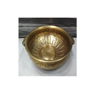 Latón martillado Urli profundo peso ligero tradicional hecho a mano clásico oro pulido Metal macetas redondas Venta barata latón Urli - Product Image 1