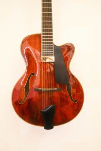 <span class=keywords><strong>Guitare</strong></span> électrique artisanale Yunzhi 15 pouces, corps creux en érable flammé, table en épicéa Archaize, touche en ébène, configuration professionnelle H/S - Product Image 4