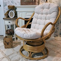 Chaise longue en rotin tissé à la main avec coussin, chaise pivotante de patio avec dossier, chaise de détente pour l'extérieur et l'intérieur