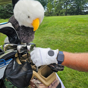 Gants de golf pour hommes Gants de golf en cuir synthétique de qualité supérieure à prise stable Spécialisé dans la fabrication de peau de mouton durable et abordable - Product Image 4